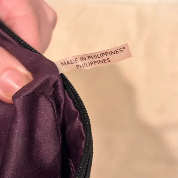 COACH 1941 Black Leather Pleated Medium Wristlet (Style F46484) - Picture 10 of 12